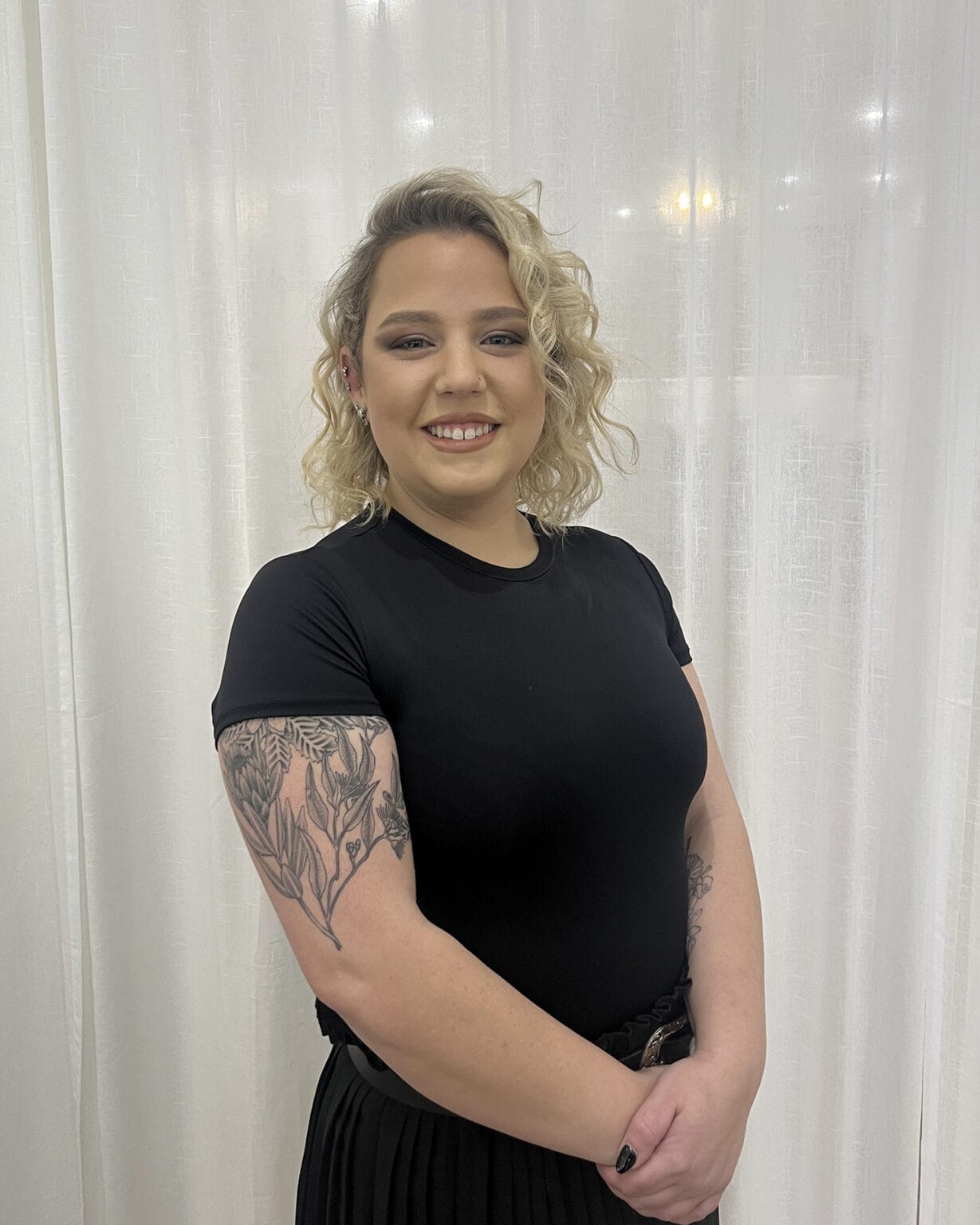 Emmalene-Managing-Director-and-Senior-Stylist_0003_Carly-Lead-Stylist-1229x1536